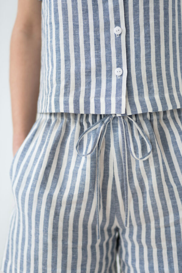 Linen casual summer shorts in stripes | Shorts | Sustainable clothing | ManInTheStudio
