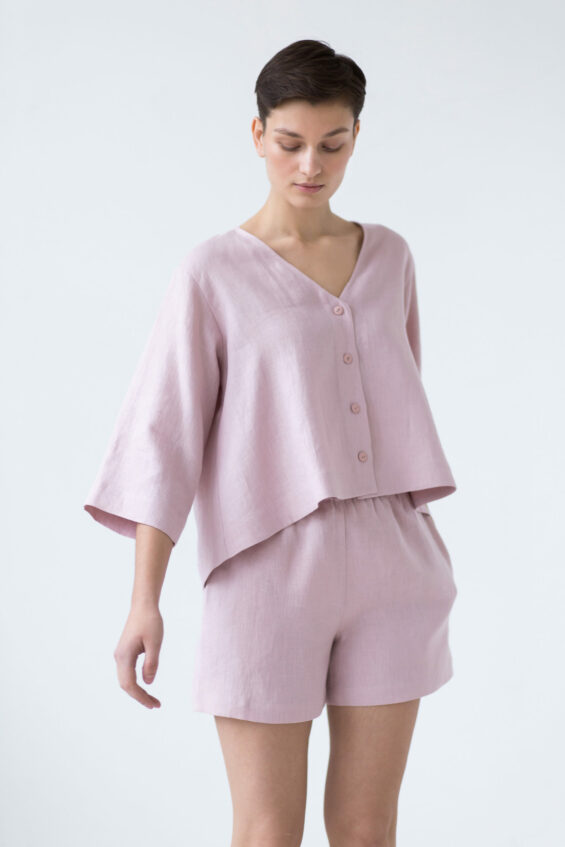Pure linen V-neck oversized top | Blouse | Sustainable clothing | ManInTheStudio