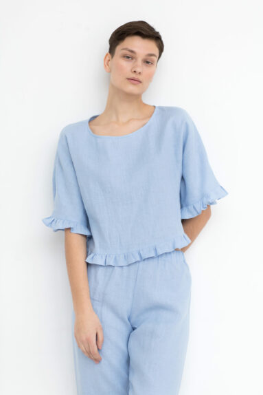 Linen crop top with ruffled details | Tops | Sustainable clothing | ManInTheStudio