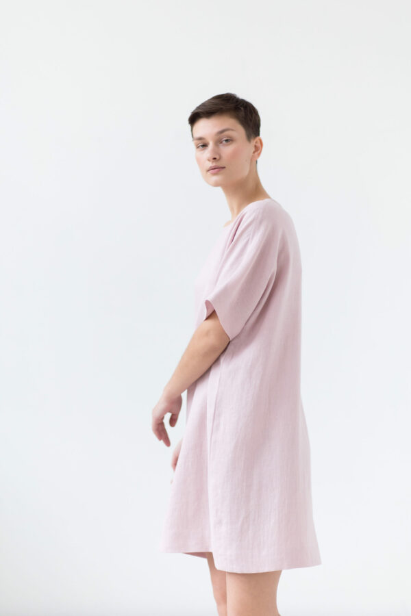 Oversized short sleeve linen tunic dress | Dress | Sustainable clothing | ManInTheStudio