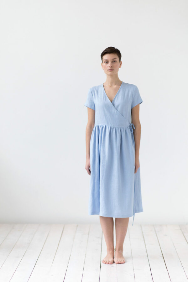 Linen short sleeve wrap dress | Dress | Sustainable clothing | ManInTheStudio