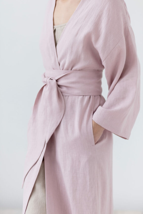 Natural linen bathrobe with pockets