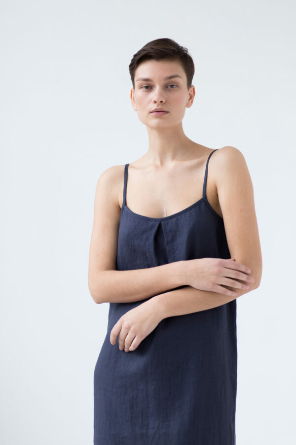 Relaxed fit linen nightie | Nightdress | Sustainable clothing | ManInTheStudio