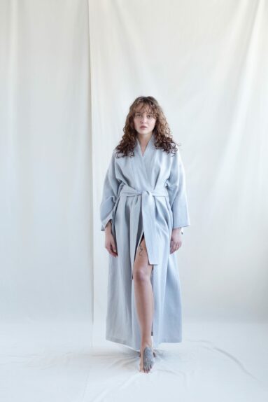 Long linen kimono style loungewear robe | Bathrobe | Sustainable clothing | ManInTheStudio