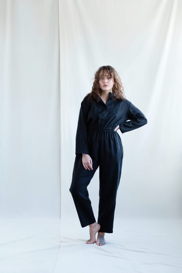 Black linen long sleeve coverall | Jumpsuits | Sustainable clothing | ManInTheStudio