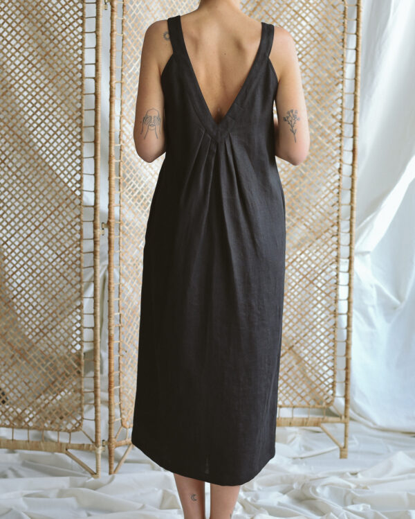 Black deep V-neck sleeveless dress | Dress | Sustainable clothing | ManInTheStudio