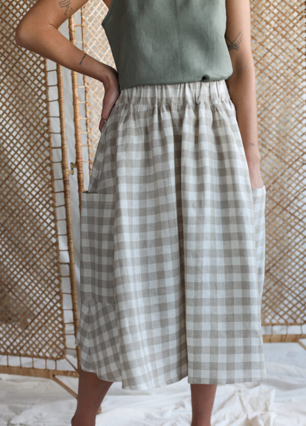 Linen A-line voluminous skirt ​| Skirts | Sustainable clothing | ManInTheStudio