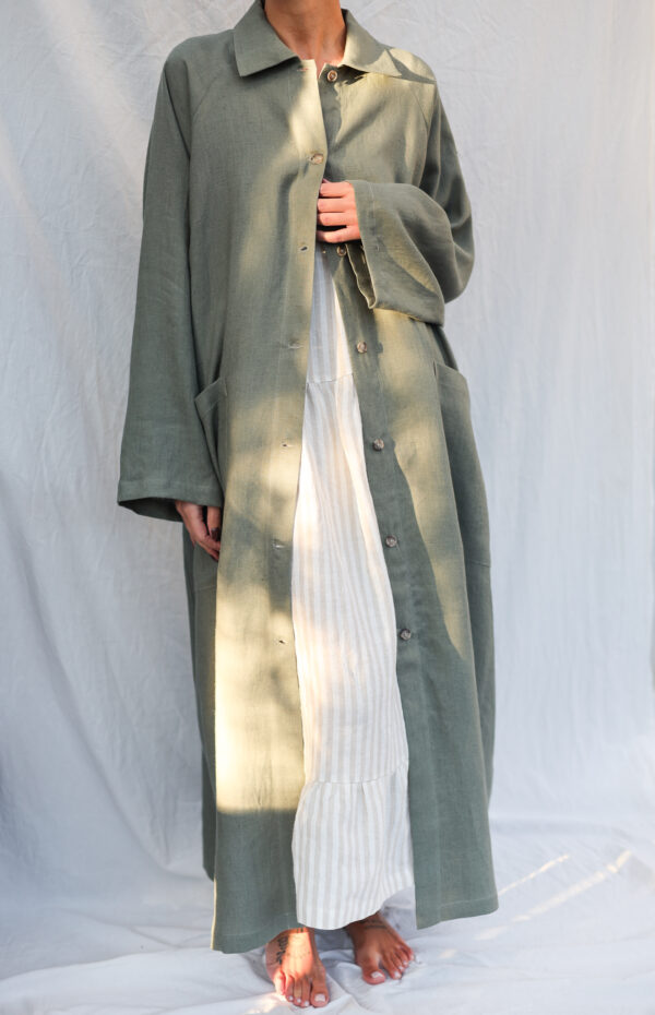 Linen oversized overcoat | Dress | Sustainable clothing | ManInTheStudio